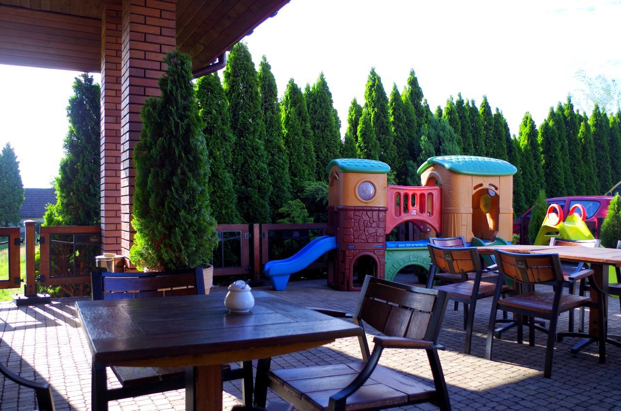 Dworek Emilli Groß Salze Exterior foto